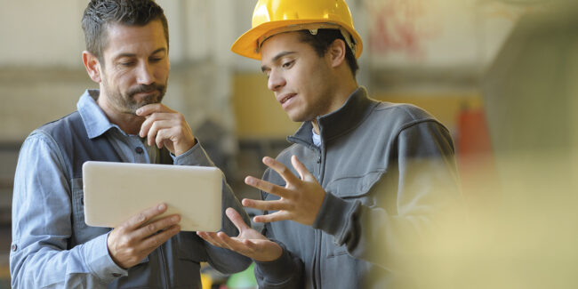 Mit einer Lernplattform können Sie Mitarbeiter unabhängig von Ort und Zeit unterweisen, schulen und weiterbilden