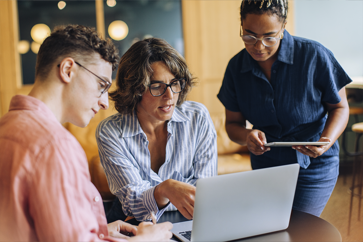 Content-Adaption Wir erstellen aus vorhandenem Lehrmaterial, wie PDFs und Power-Point-Folien hochwertigen, digitalen Lerncontent.